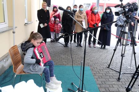 OTVORITEV LEKARNE CERKNICA 04 FOTO LJUBO VUKELIČ